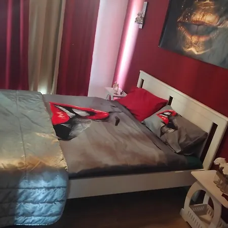 Macarena-al Hostel Almada